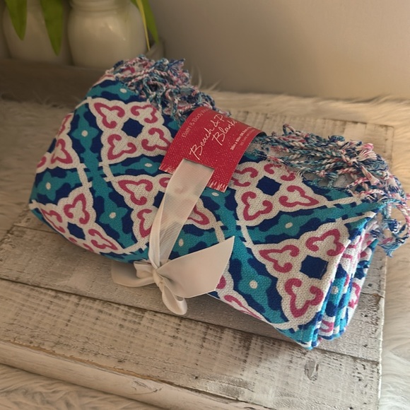 Nwt bath & body works beach or picnic blanket - Picture 3 of 7